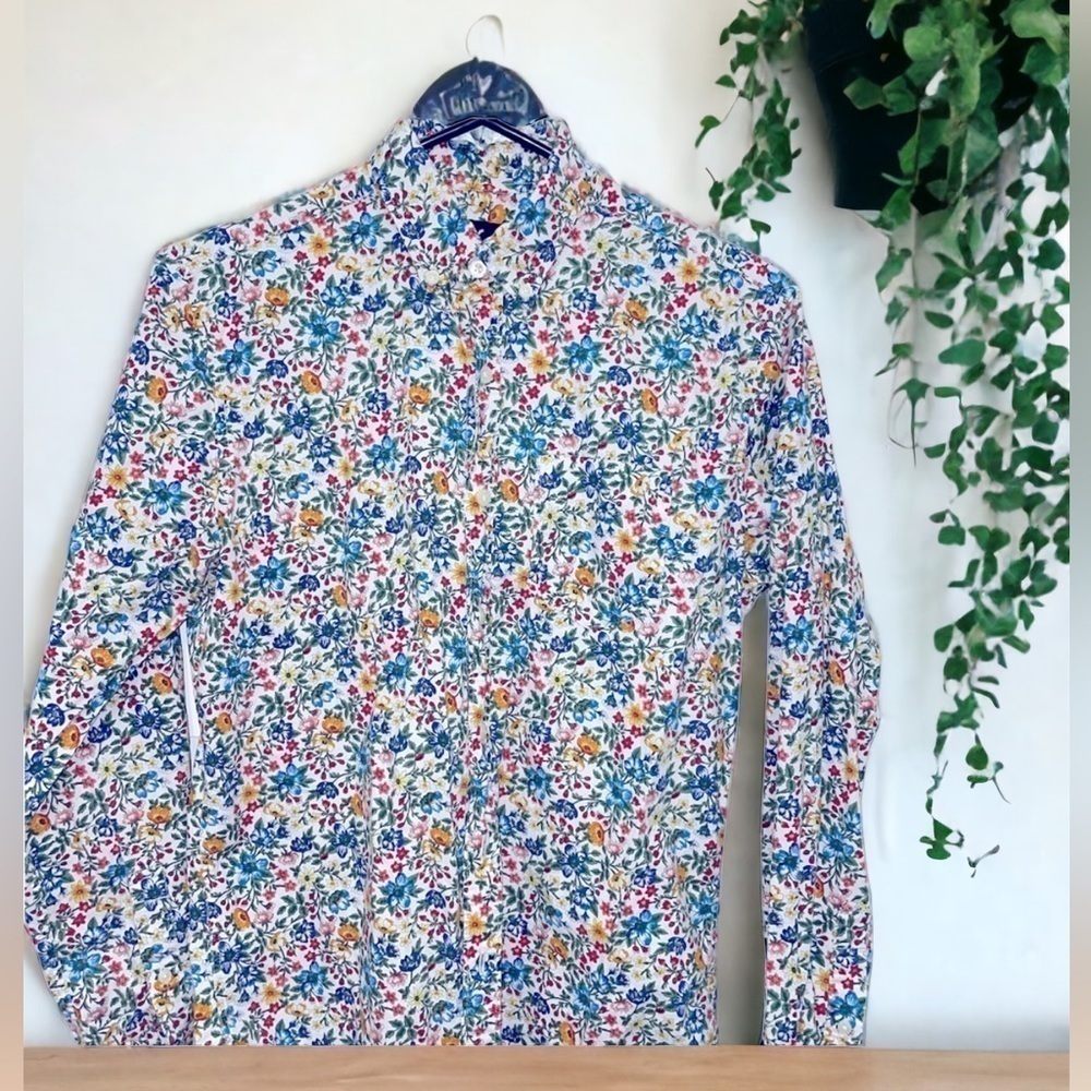 American Eagle Seriously Soft Classic Fit Floral Blouse Size S/XS